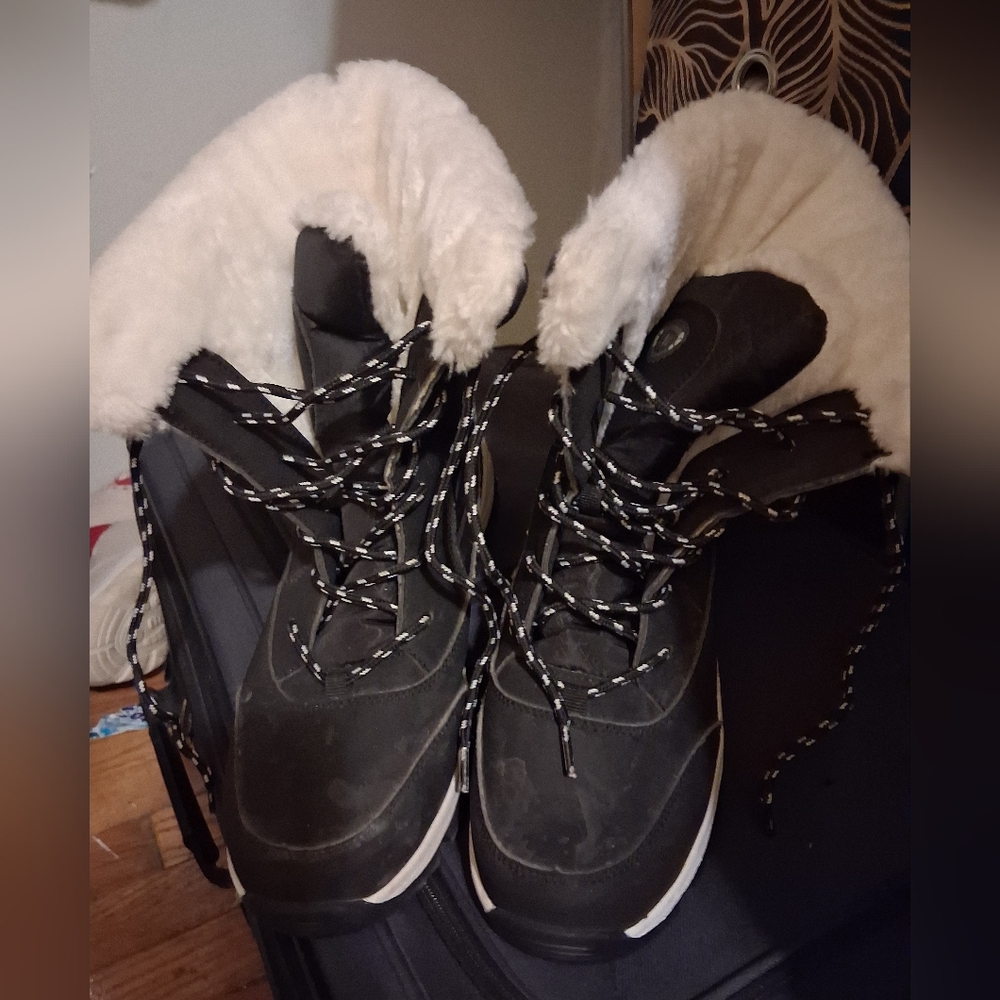 Women's Black and White Winter Boots